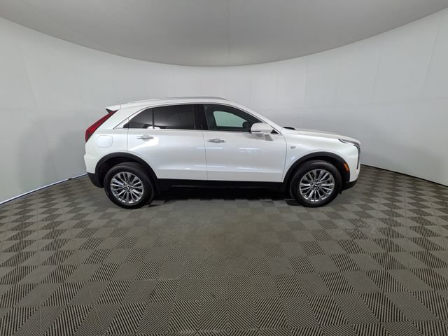 Certified 2024 Cadillac XT4 Premium Luxury w/ Cold Weather Package AWD/4WD image 32