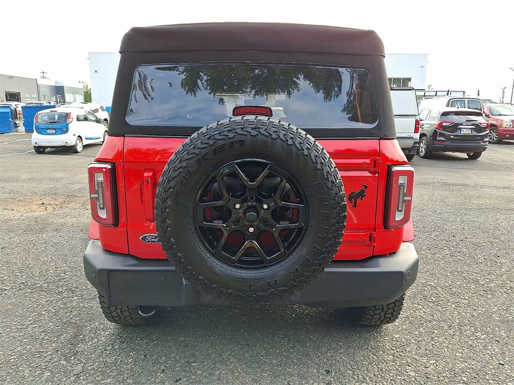 Used 2023 Ford Bronco Outer Banks image 5