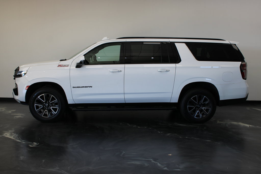 Used 2023 Chevrolet Suburban Z71 w/ Luxury Package AWD/4WD image 26
