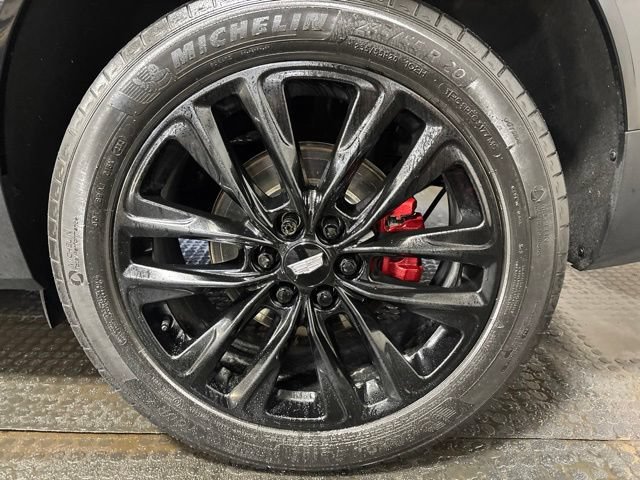 Certified 2022 Cadillac XT5 Sportv w/ LPO, ONYX Package AWD/4WD image 7