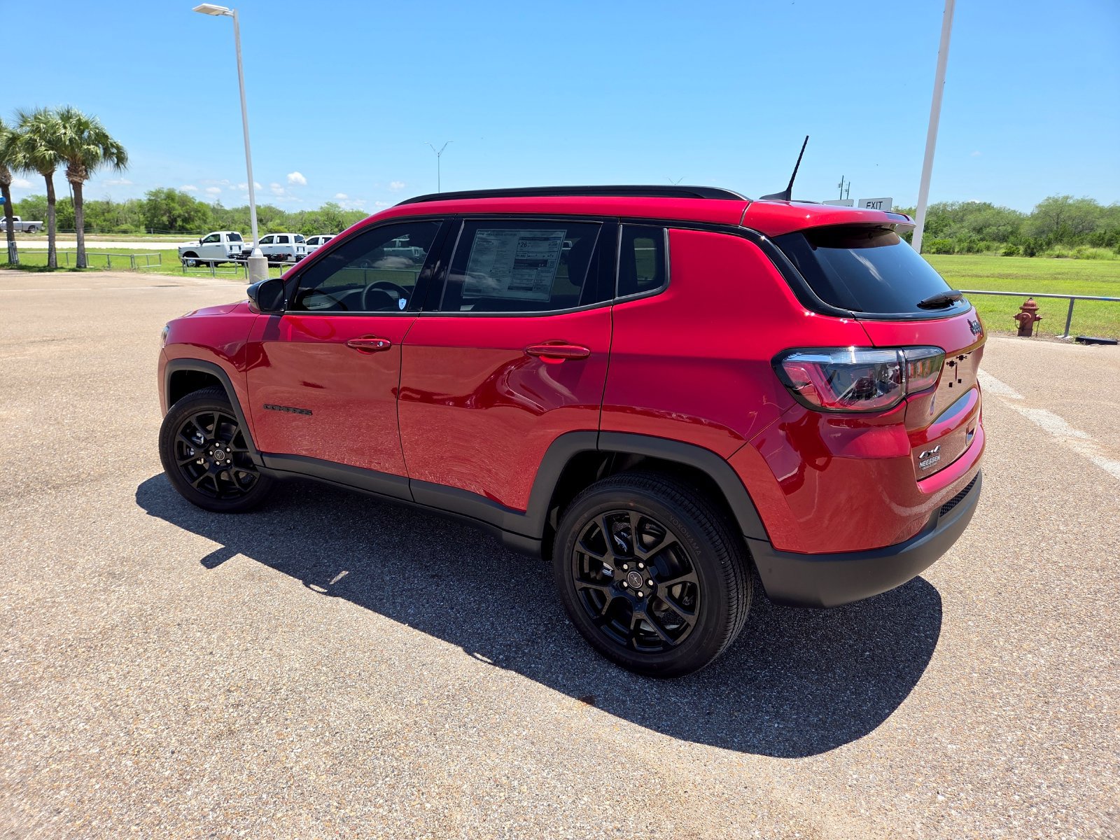 New 2026 Jeep Compass Latitude AWD/4WD image 5