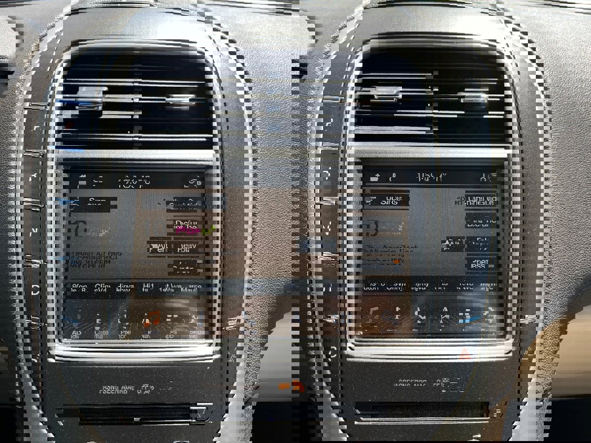 Used 2018 Lincoln MKX Select w/ Select Plus Package image 13