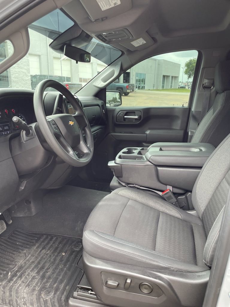Used 2024 Chevrolet Silverado 1500 Custom image 5