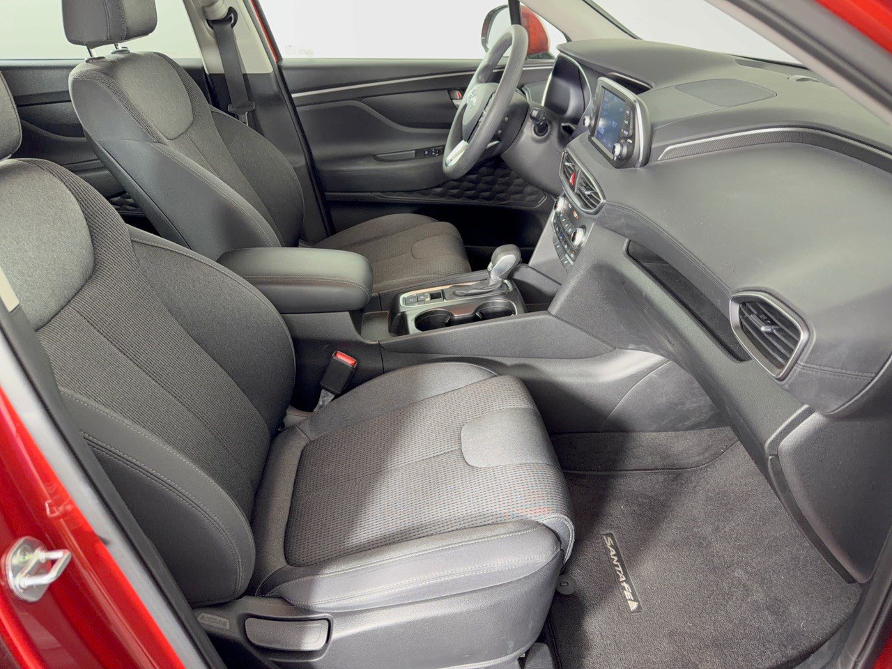 Used 2019 Hyundai Santa Fe SEL FWD image 30