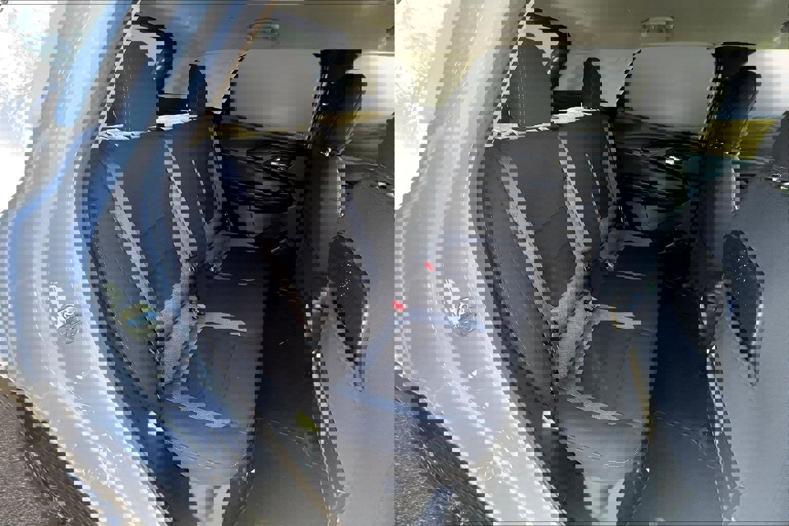 Used 2022 Chevrolet TrailBlazer LT w/ Driver Confidence Package image 16