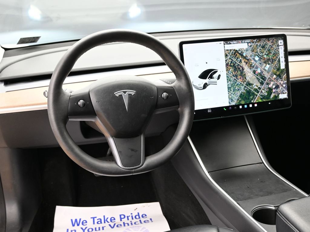 Used 2020 Tesla Model 3 Standard Range Plus image 30