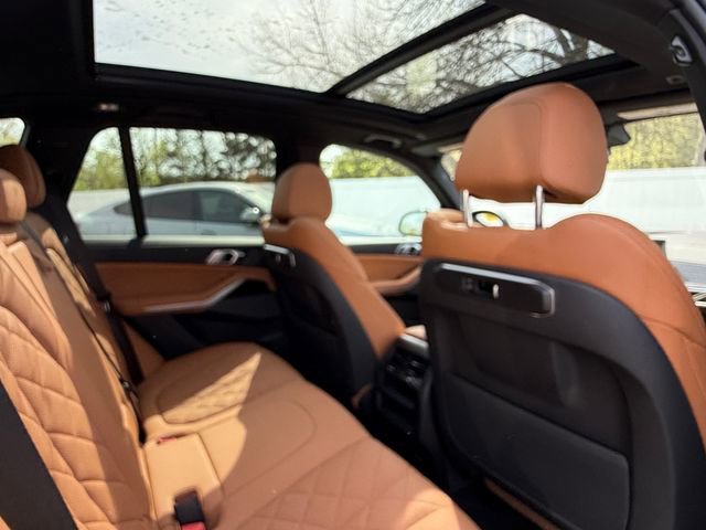 Certified 2024 BMW X5 xDrive40i w/ M Sport Package image 31