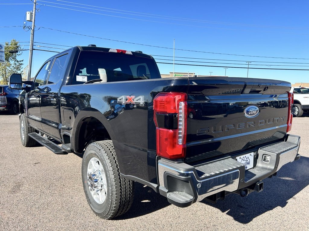New 2026 Ford F350 XLT image 3