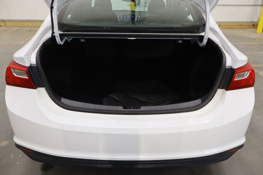 Used 2023 Chevrolet Malibu LT image 13