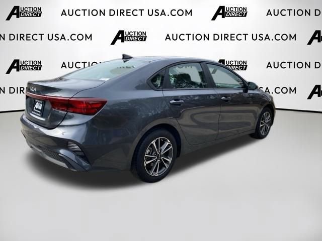 Used 2024 Kia Forte LXS image 19