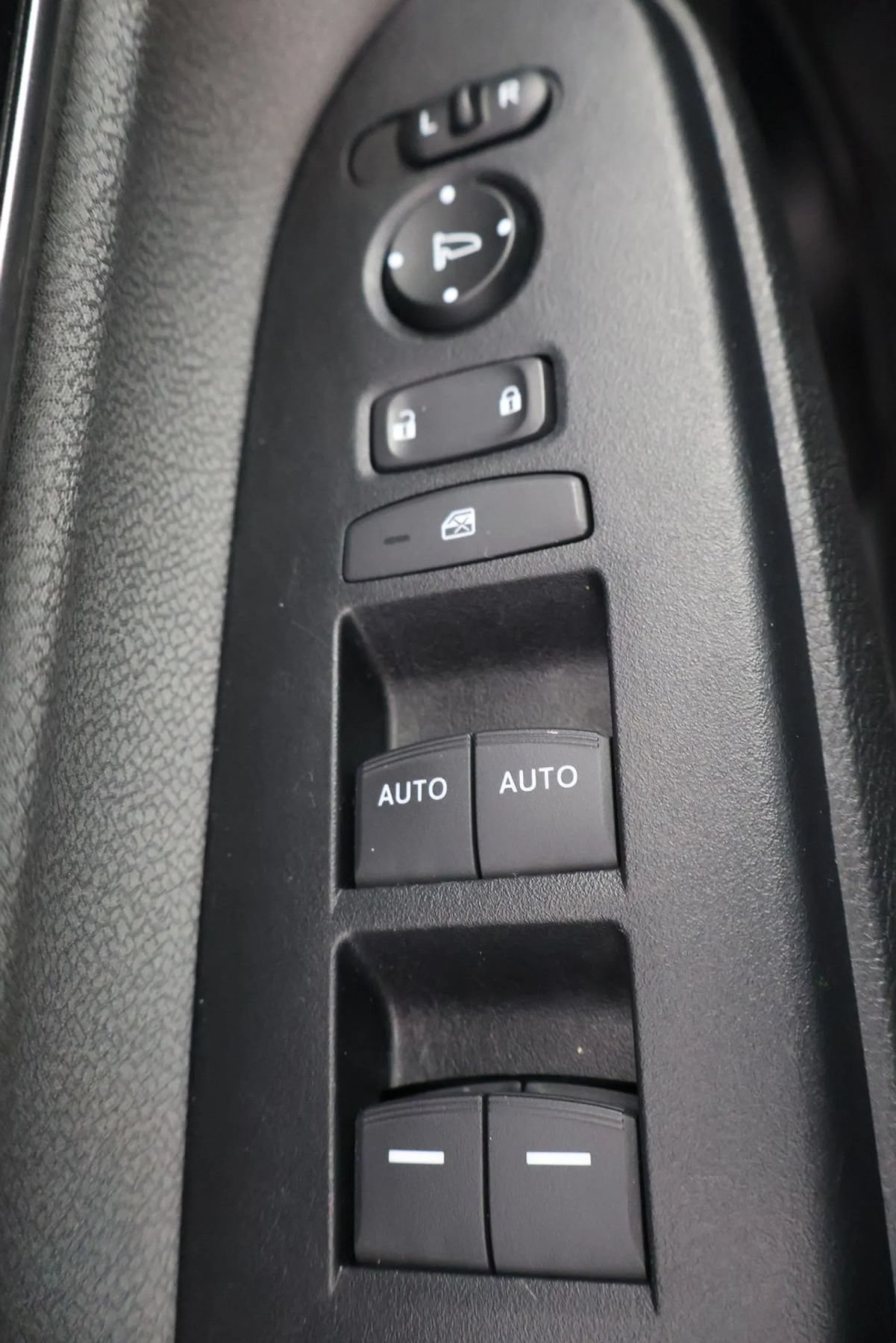 Used 2022 Honda CR-V EX image 19