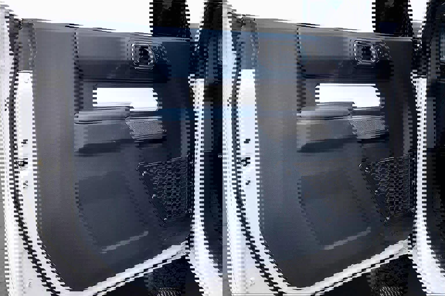 Used 2023 Ford Bronco Outer Banks w/ Sasquatch Package image 21