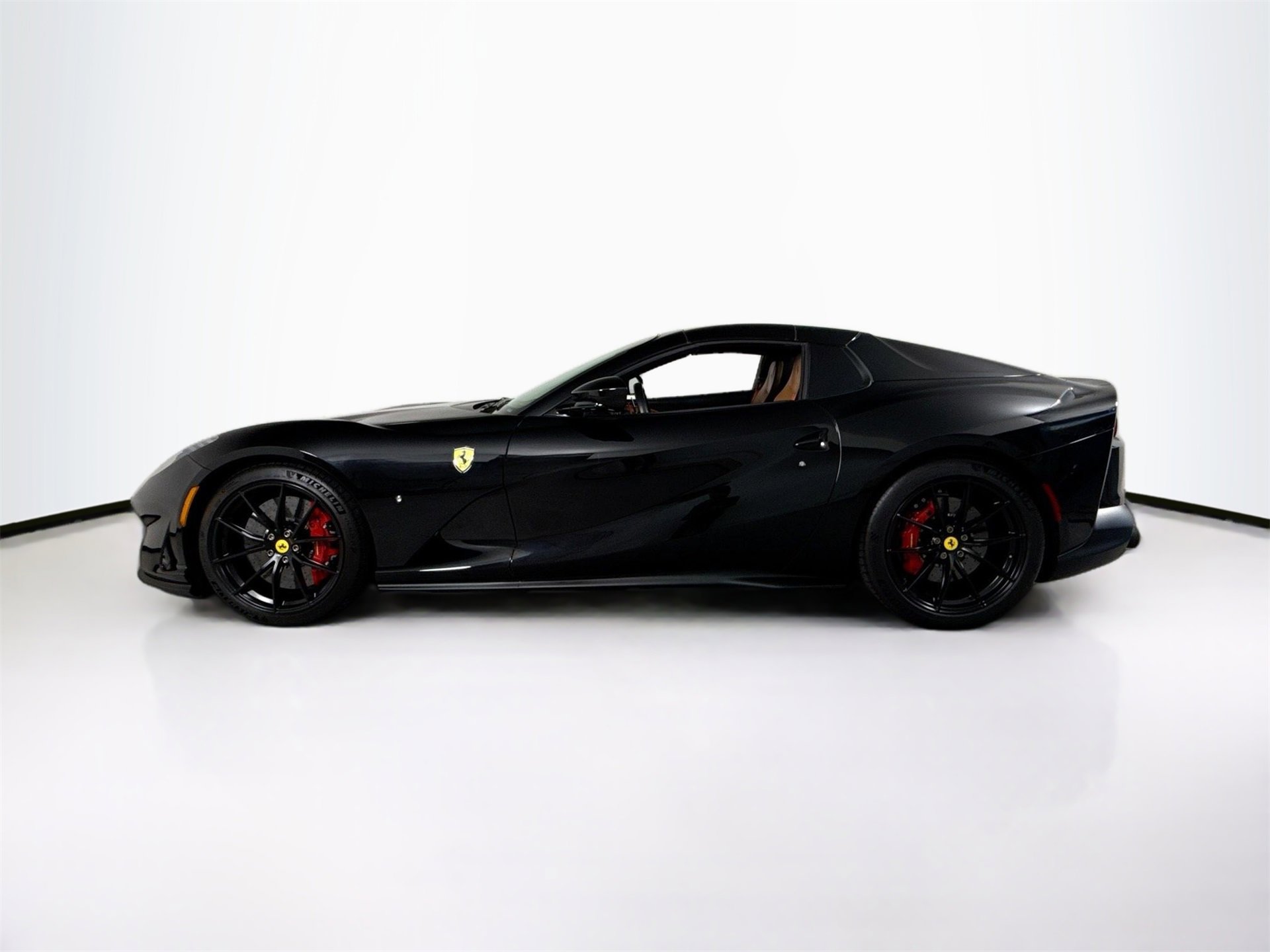 Certified 2021 Ferrari 812 GTS image 4