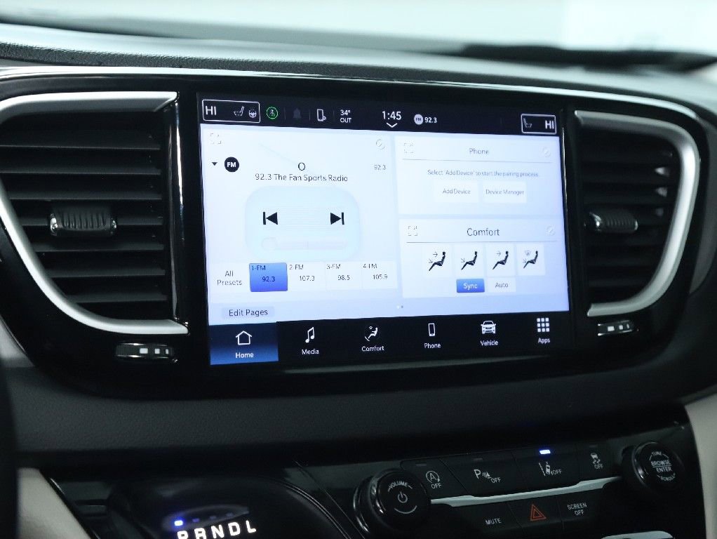 Used 2024 Chrysler Pacifica Touring-L image 25