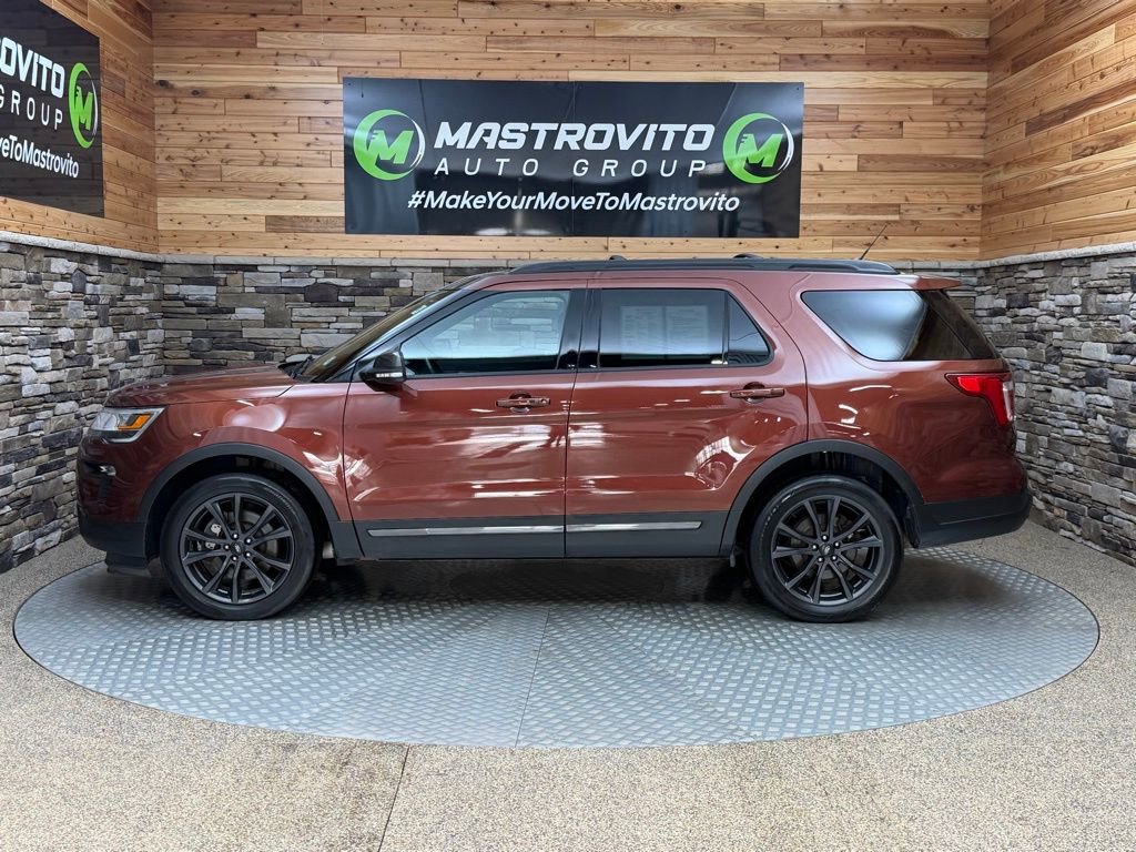 Used 2018 Ford Explorer XLT w/ Equipment Group 202A image 6