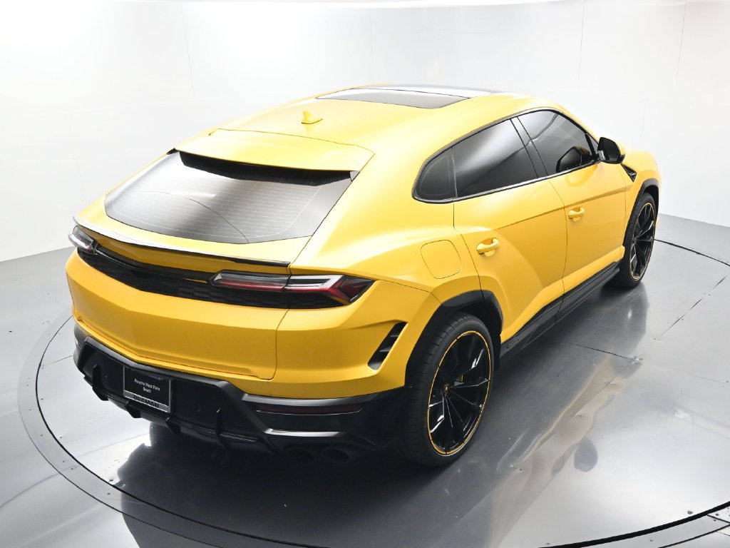 Used 2025 Lamborghini Urus SE AWD/4WD image 37