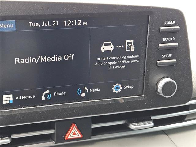 Used 2025 Hyundai Elantra Sport FWD image 13