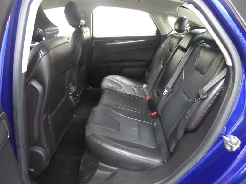 Used 2015 Ford Fusion Titanium AWD/4WD image 26