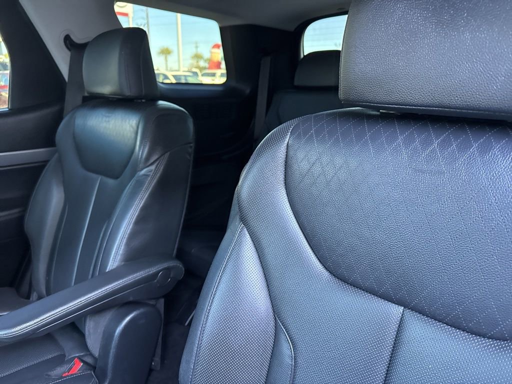 Used 2021 Hyundai Palisade SEL w/ Premium Package image 15
