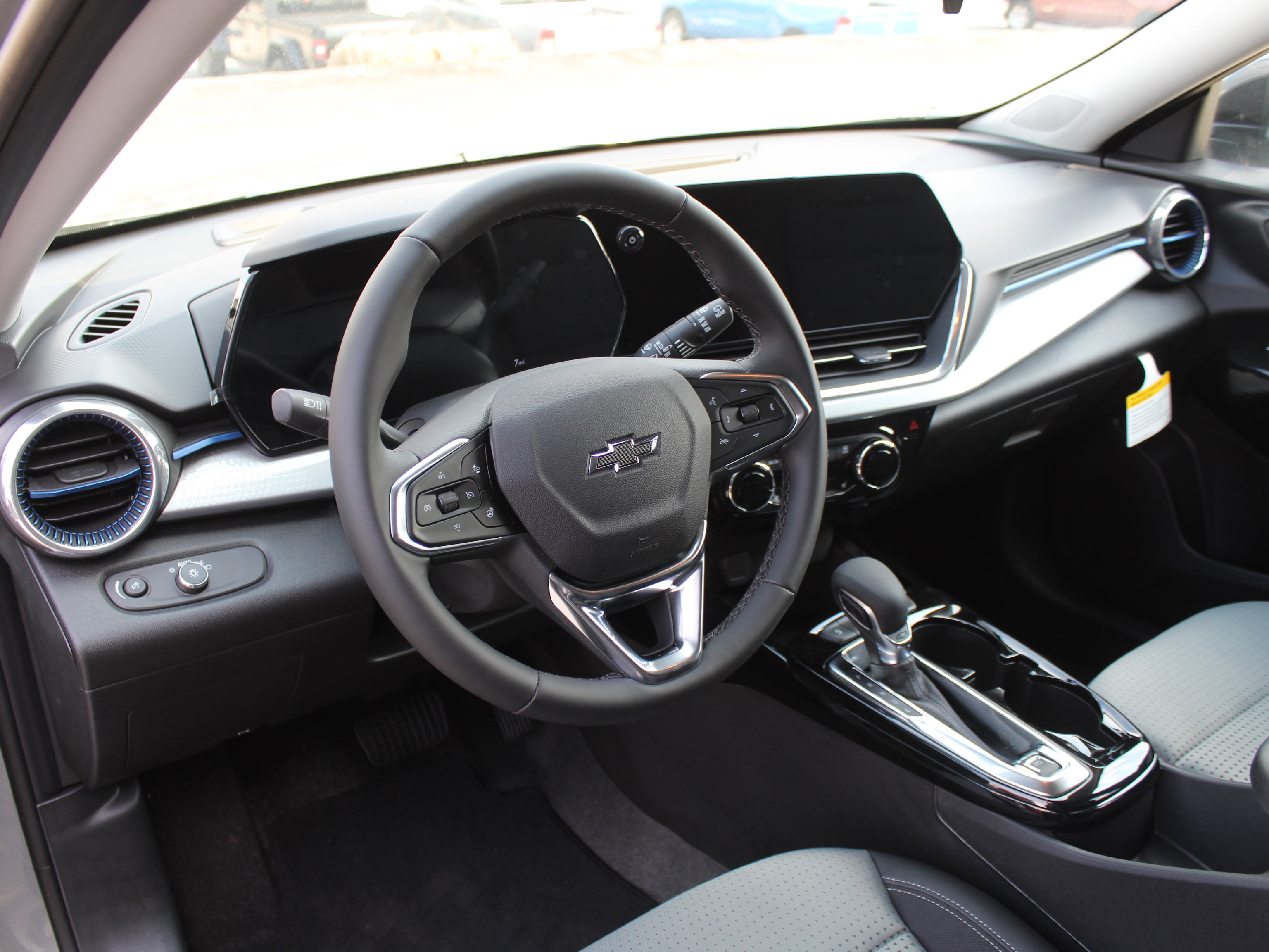 New 2026 Chevrolet Trax LT image 10