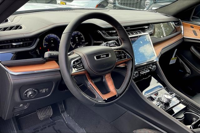 New 2025 Jeep Grand Cherokee Summit AWD/4WD image 7