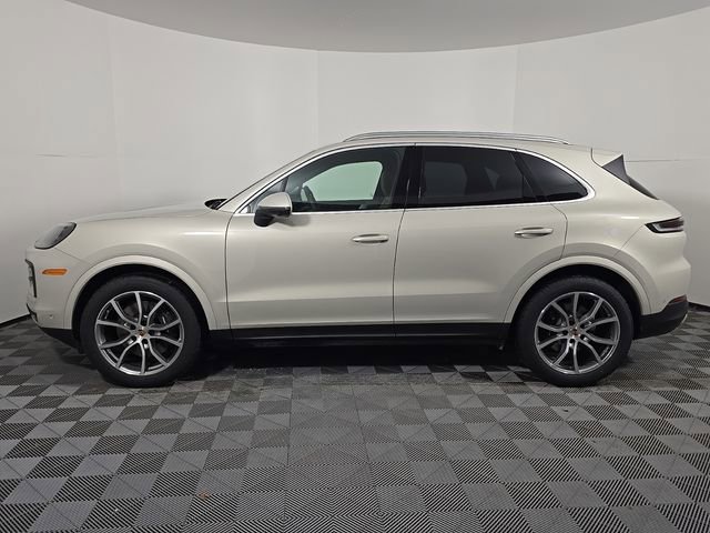New 2026 Porsche Cayenne image 2