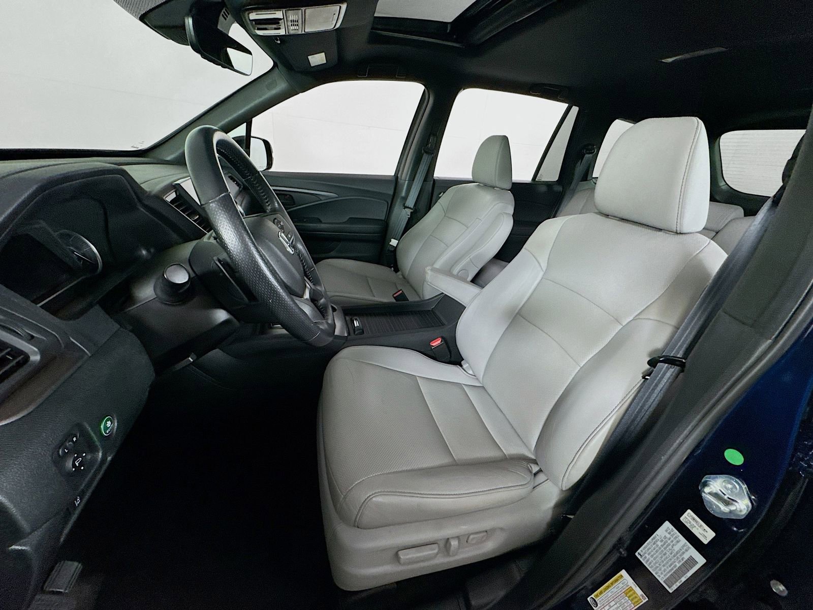 Used 2022 Honda Passport EX-L image 12