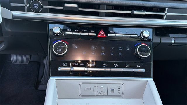Certified 2025 Hyundai Santa Fe SEL AWD/4WD image 26