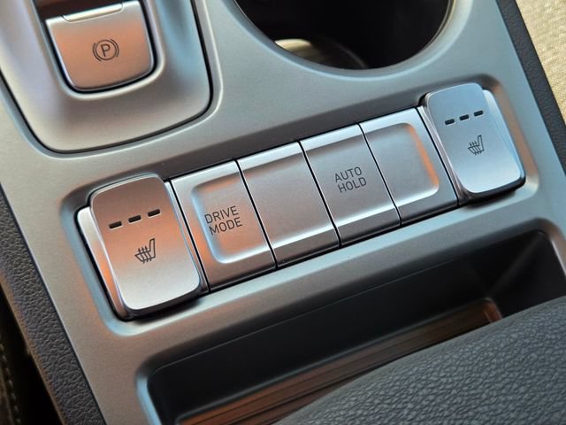 Used 2023 Hyundai Kona SE FWD image 32