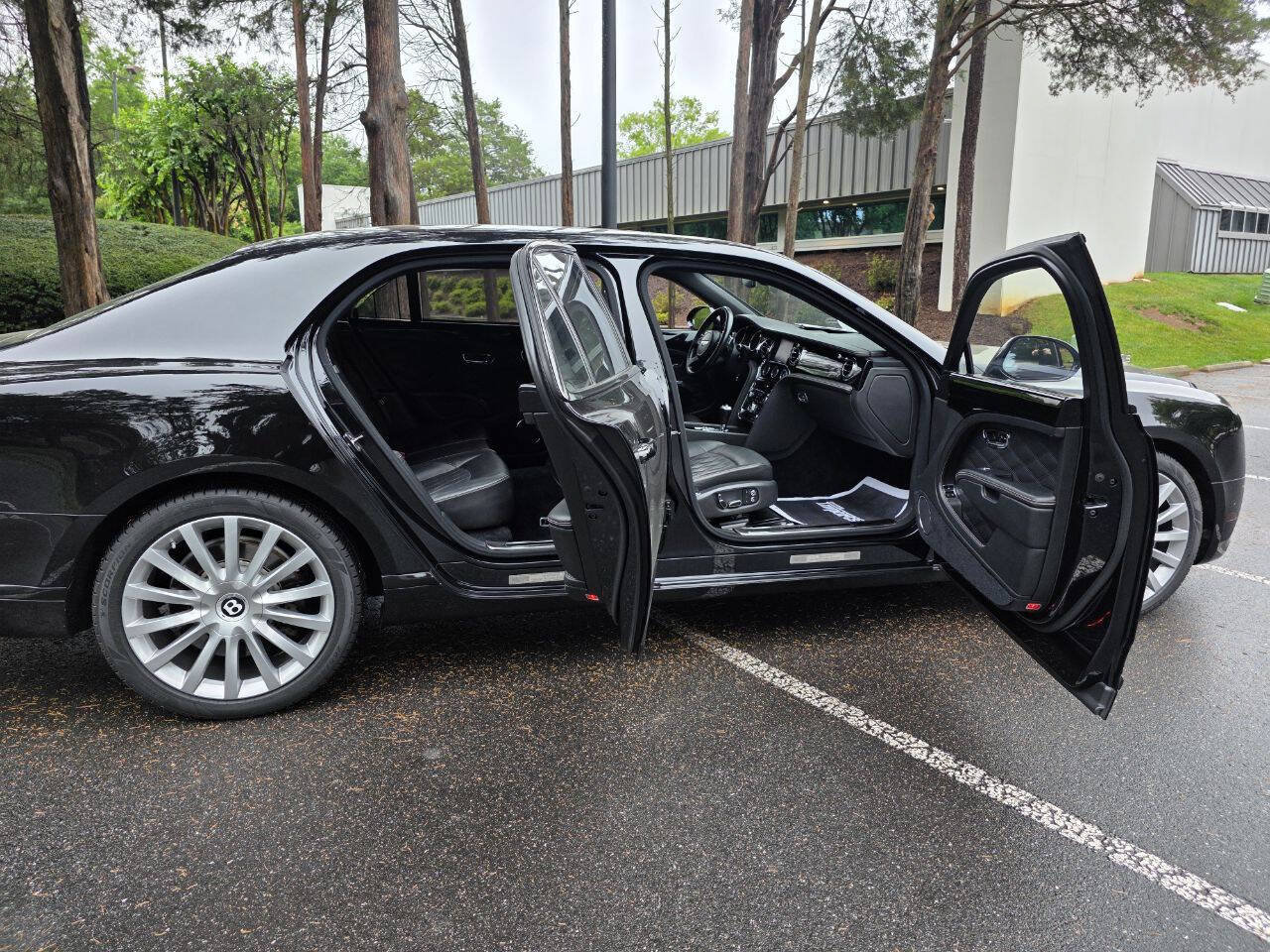 Used 2017 Bentley Mulsanne RWD image 59