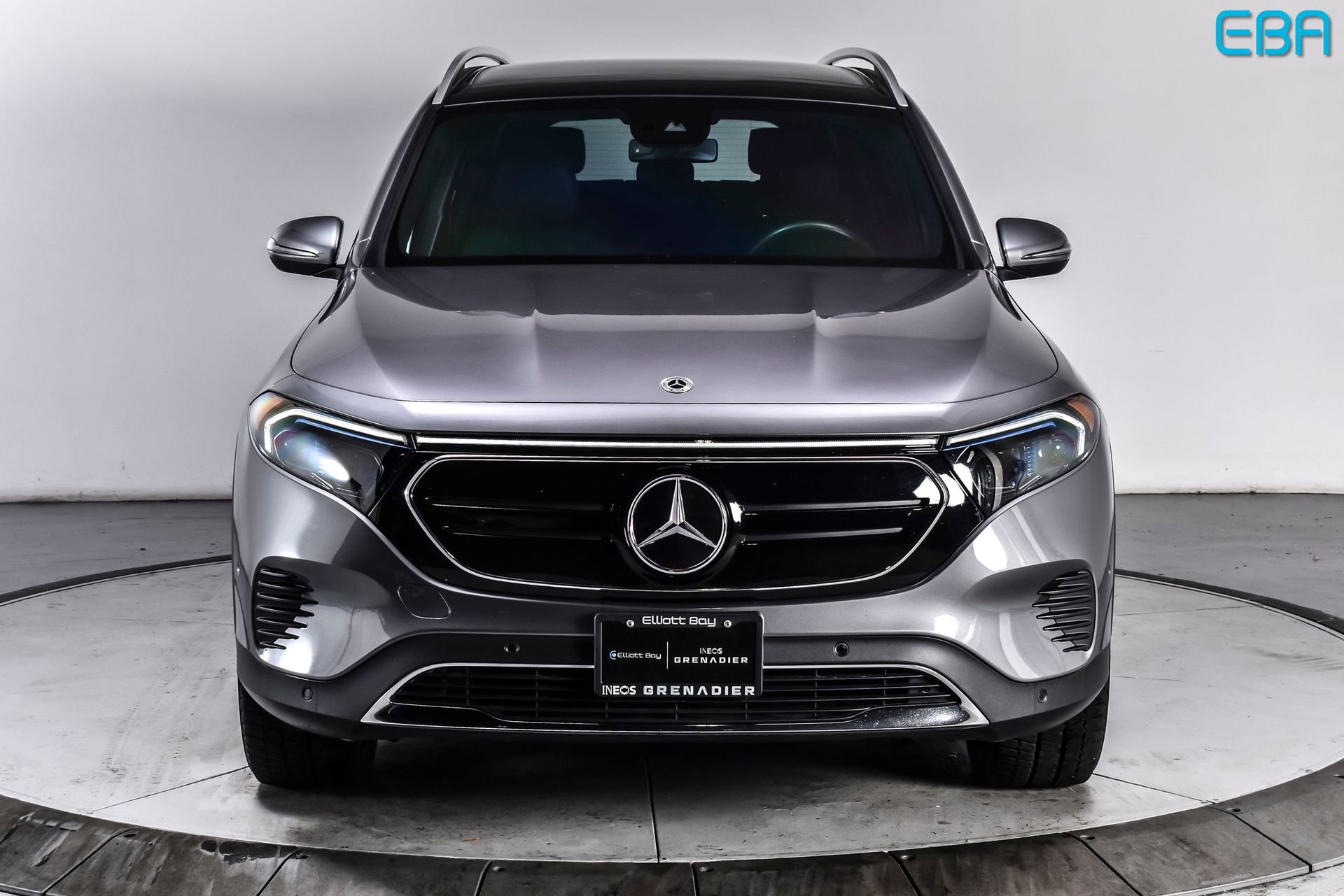 Used 2023 Mercedes-Benz EQB 300 4MATIC image 8