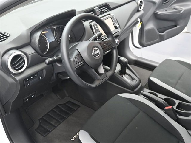 Used 2025 Nissan Versa S w/ Trunk Package image 14