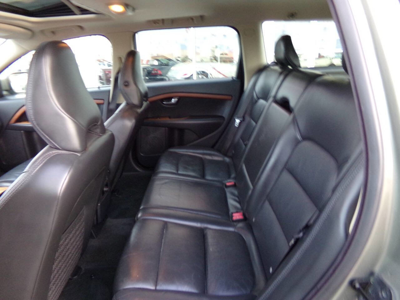Used 2009 Volvo XC70 3.2 AWD/4WD image 11