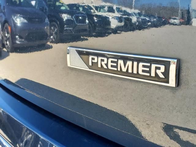 Used 2018 Chevrolet Traverse Premier AWD/4WD image 7