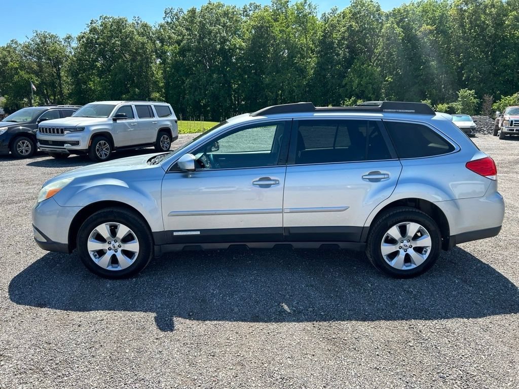 Used 2012 Subaru Outback 2.5i Limited w/ Moonroof Pkg AWD/4WD image 6
