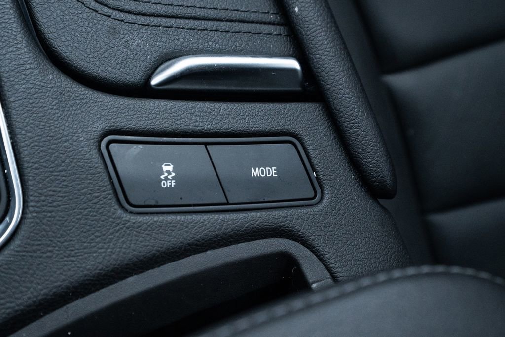 Used 2022 Cadillac XT5 Premium Luxury w/ LPO, Floor Liner Package image 29