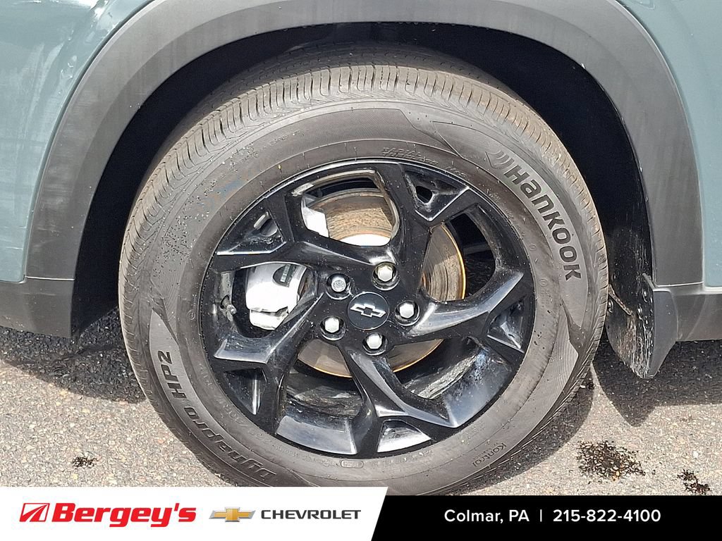 Certified 2026 Chevrolet Trax LT w/ Midnight Edition FWD image 10