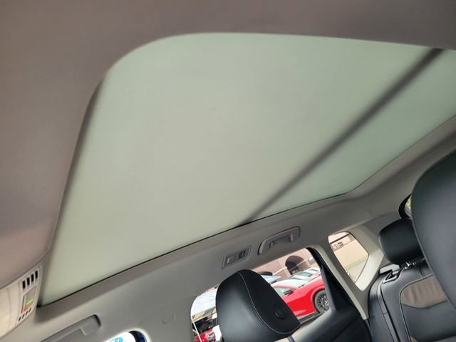 Used 2022 Volkswagen Taos SEL image 20