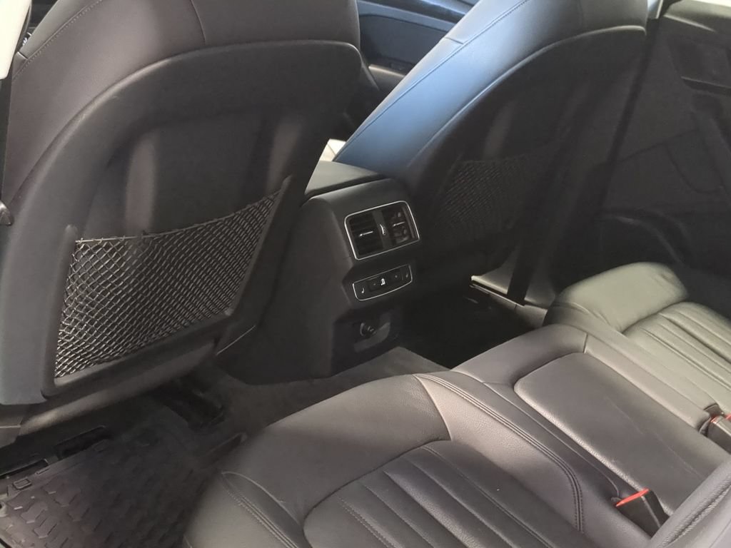 Used 2018 Audi Q5 2.0T Premium Plus w/ Premium Plus Package AWD/4WD image 22