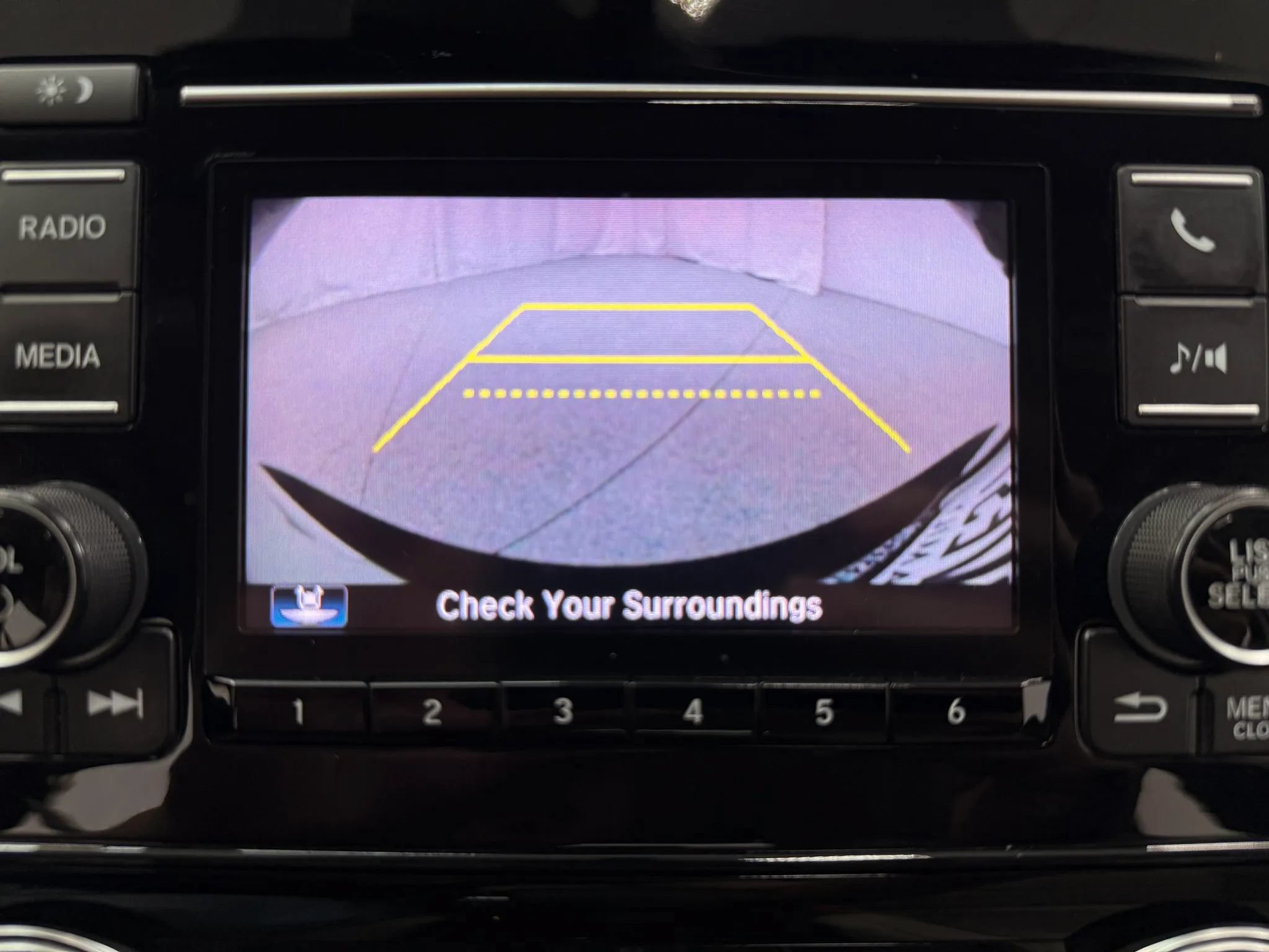 Used 2018 Honda CR-V LX image 24