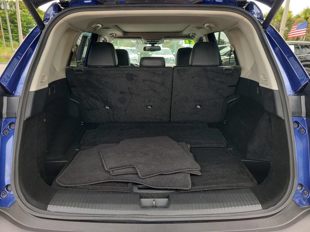 Certified 2021 Nissan Rogue SL w/ Premium Package FWD image 8