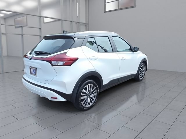 Certified 2023 Nissan Kicks SV FWD image 8