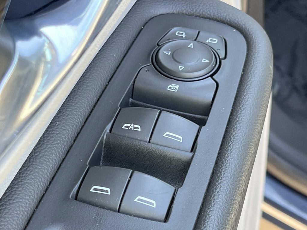 Used 2019 GMC Terrain SLT w/ Preferred Package FWD image 33