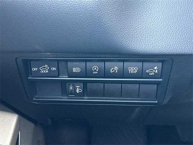 Used 2025 Toyota Tundra Limited image 29