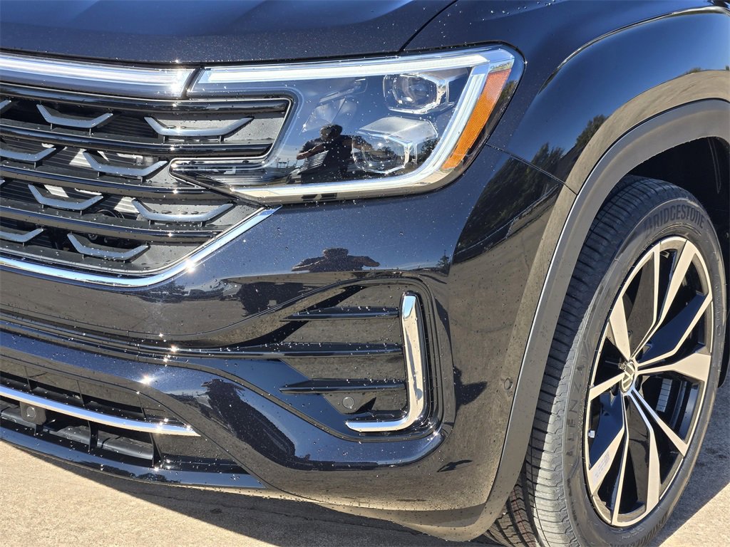 New 2026 Volkswagen Atlas Cross Sport SEL Premium R-Line image 6