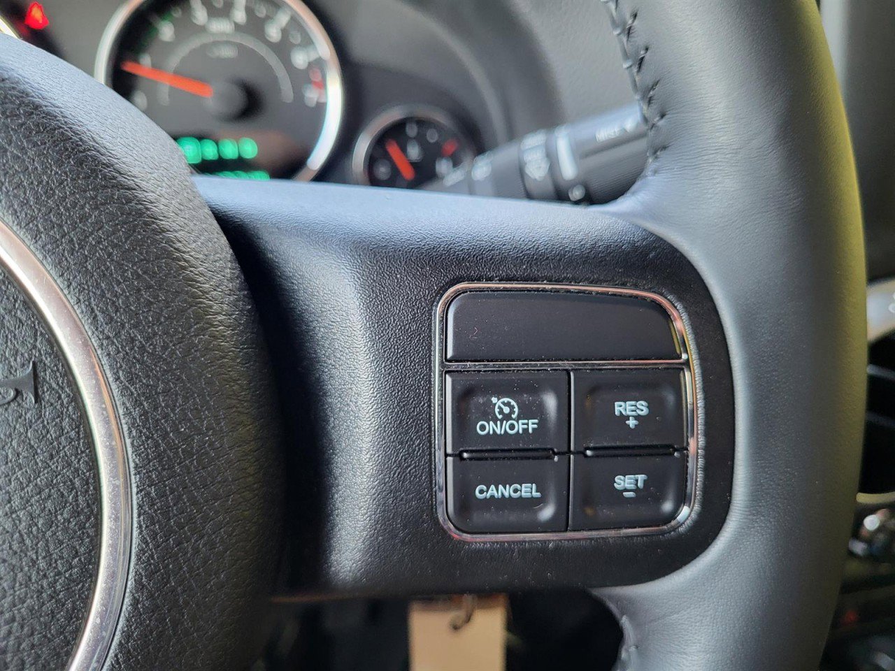 Used 2015 Jeep Wrangler Unlimited Rubicon w/ Dual Top Group image 18