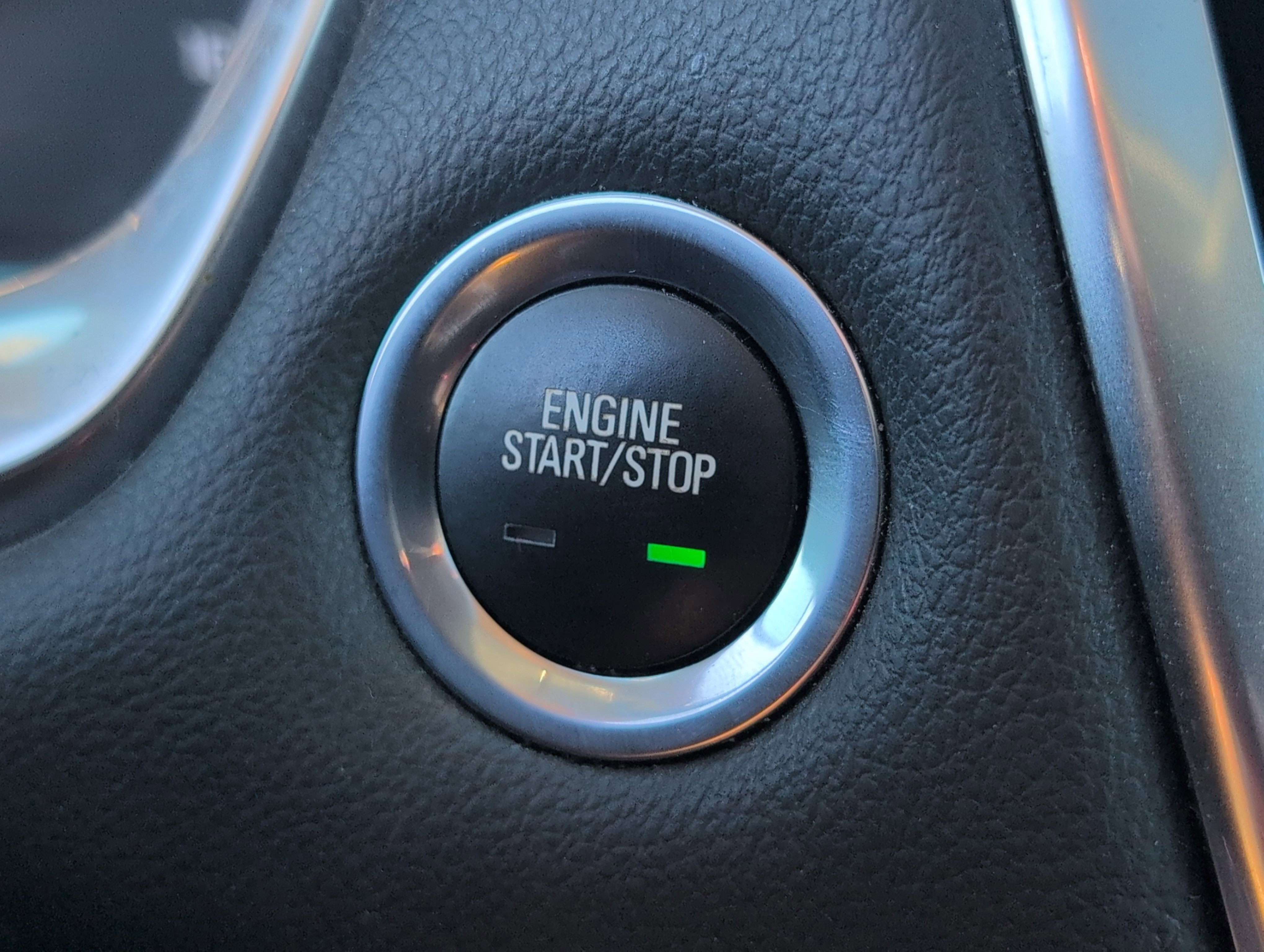 Used 2020 Chevrolet Traverse Premier w/ LPO, Blackout Package image 23