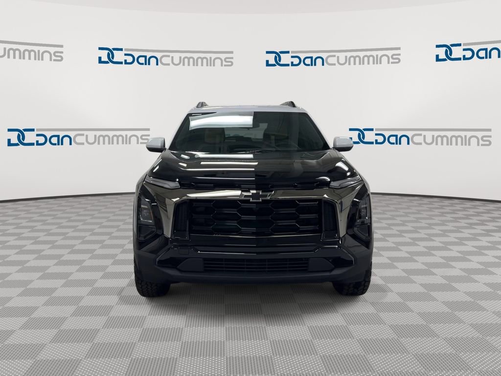 New 2026 Chevrolet Equinox ACTIV w/ LPO, Floor Liner Package image 3