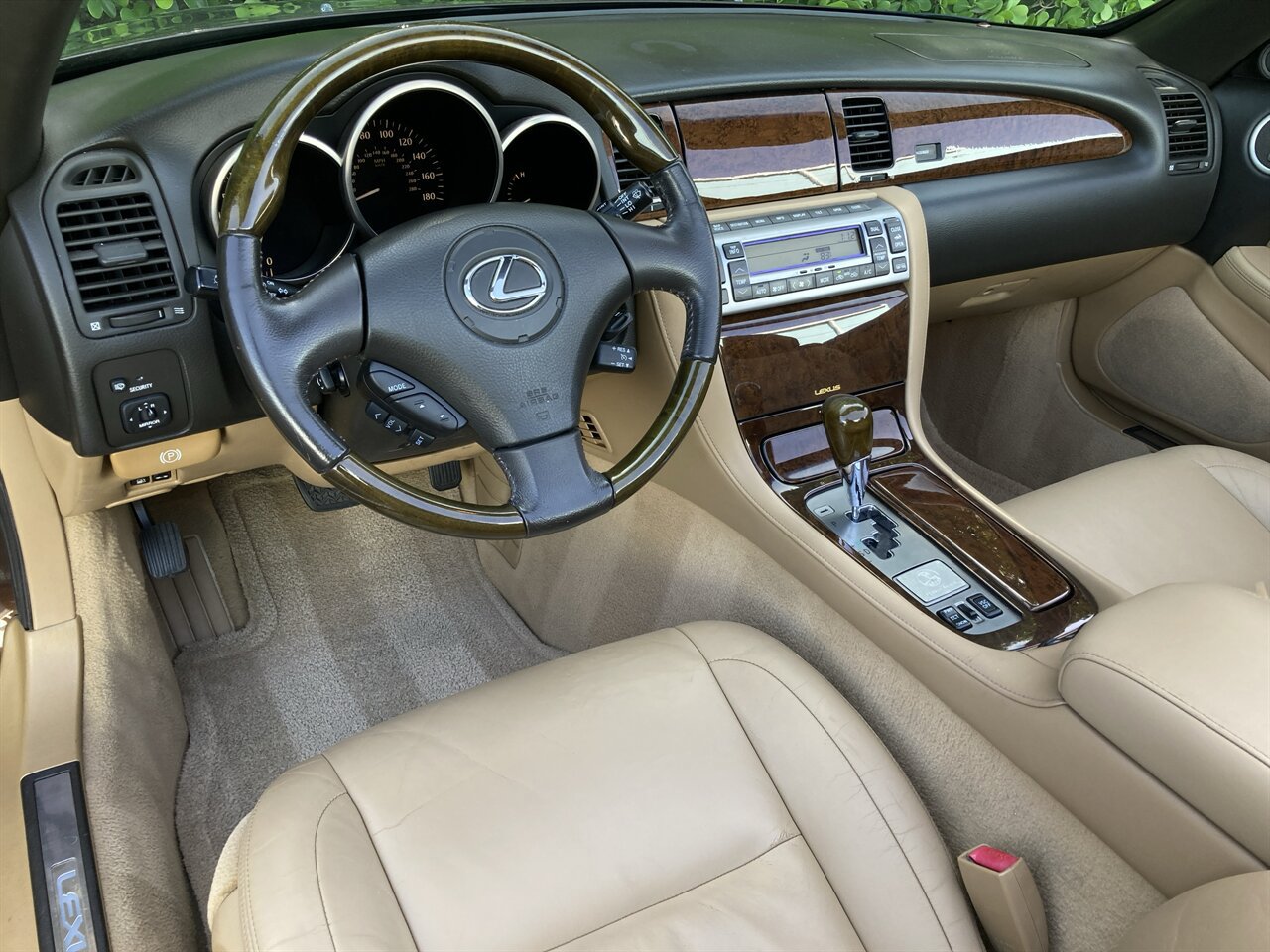 Used 2006 Lexus SC 430 Convertible RWD image 18
