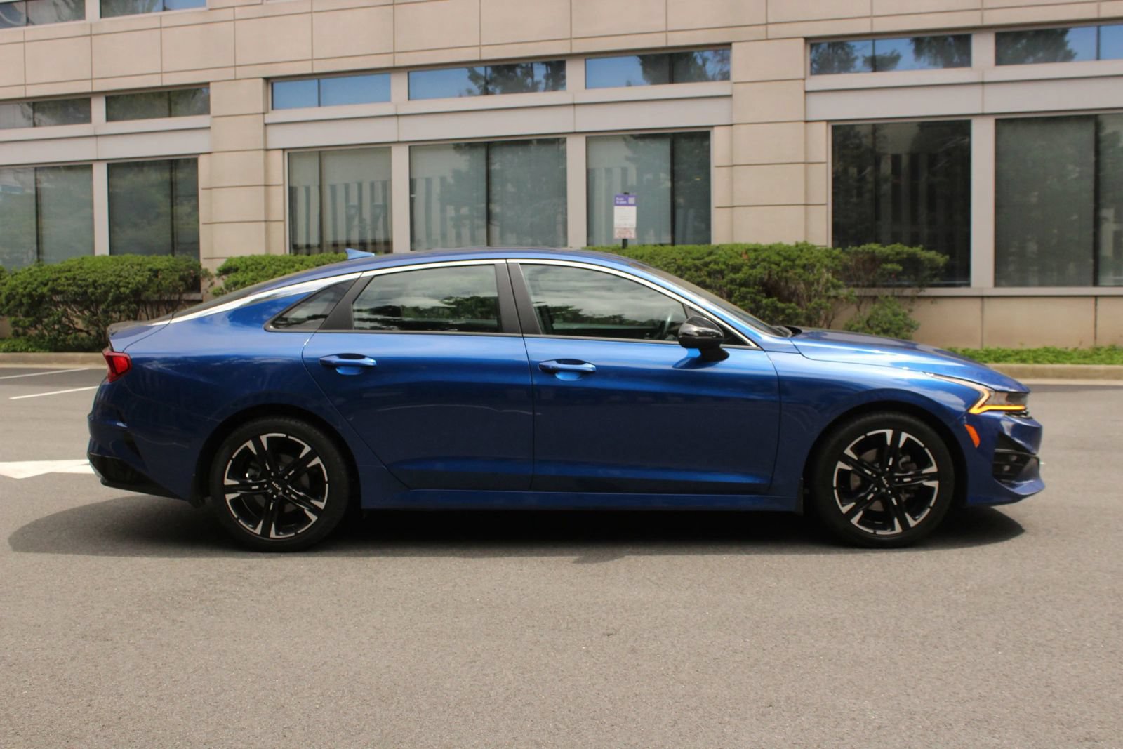 Used 2022 Kia K5 GT-Line AWD/4WD image 6